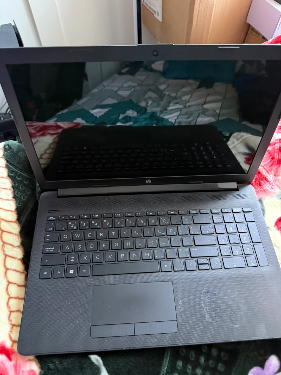 HP Laptop - photo 2
