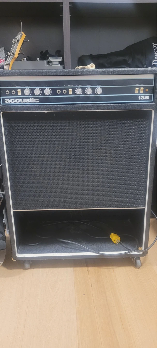 Bass Guitar Amplifier