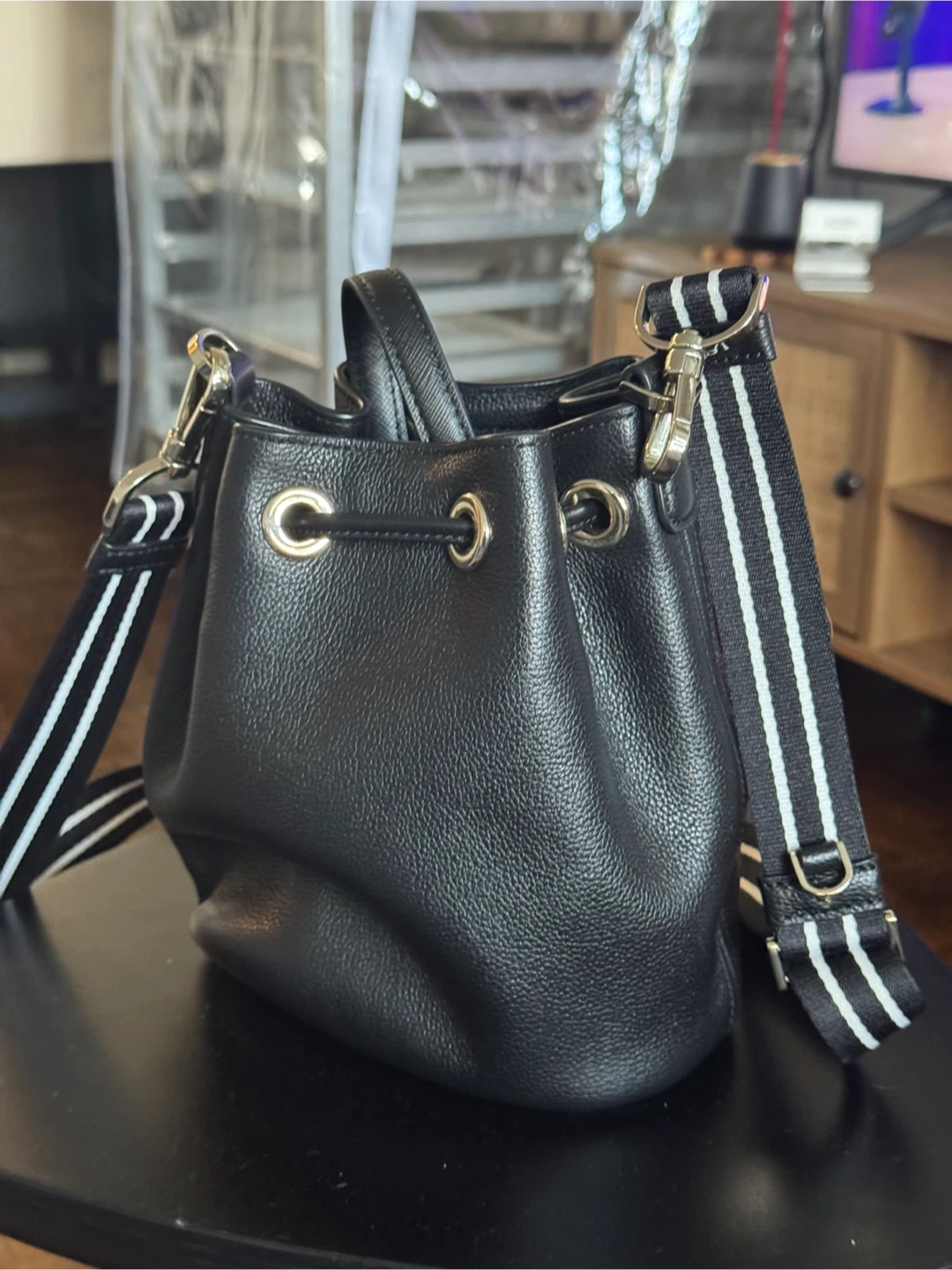 Kate Spade Black Leather Bucket Bag - photo 3