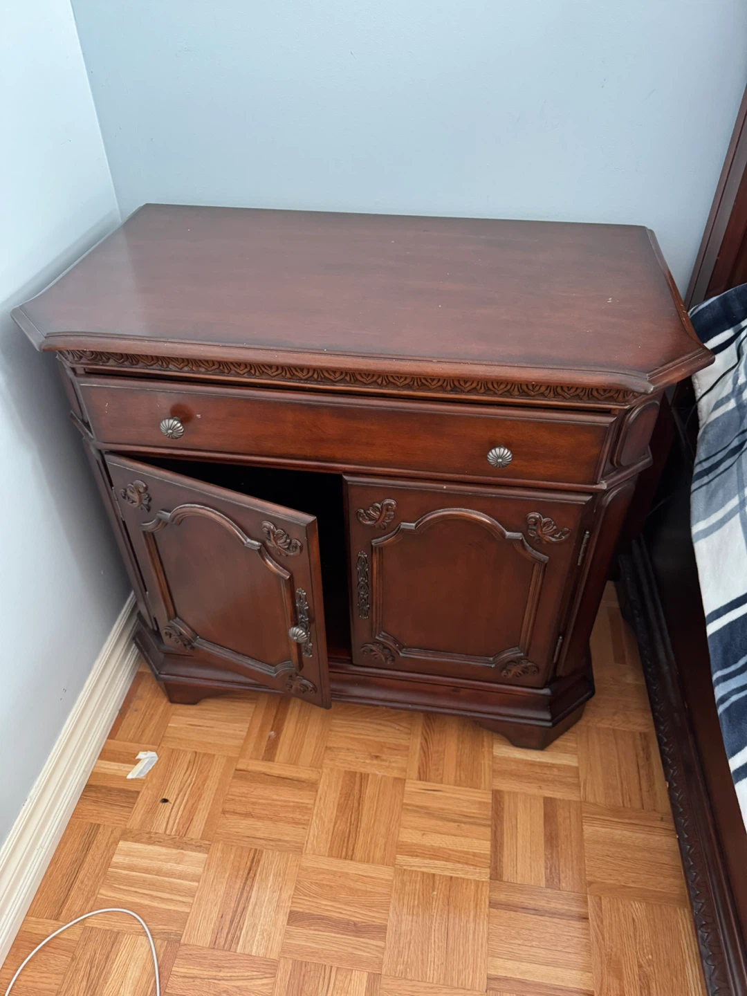 Bedroom set