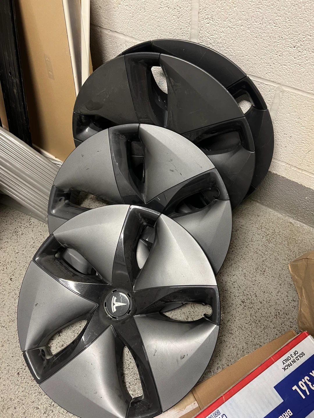 Tesla Model 3 Hubcaps