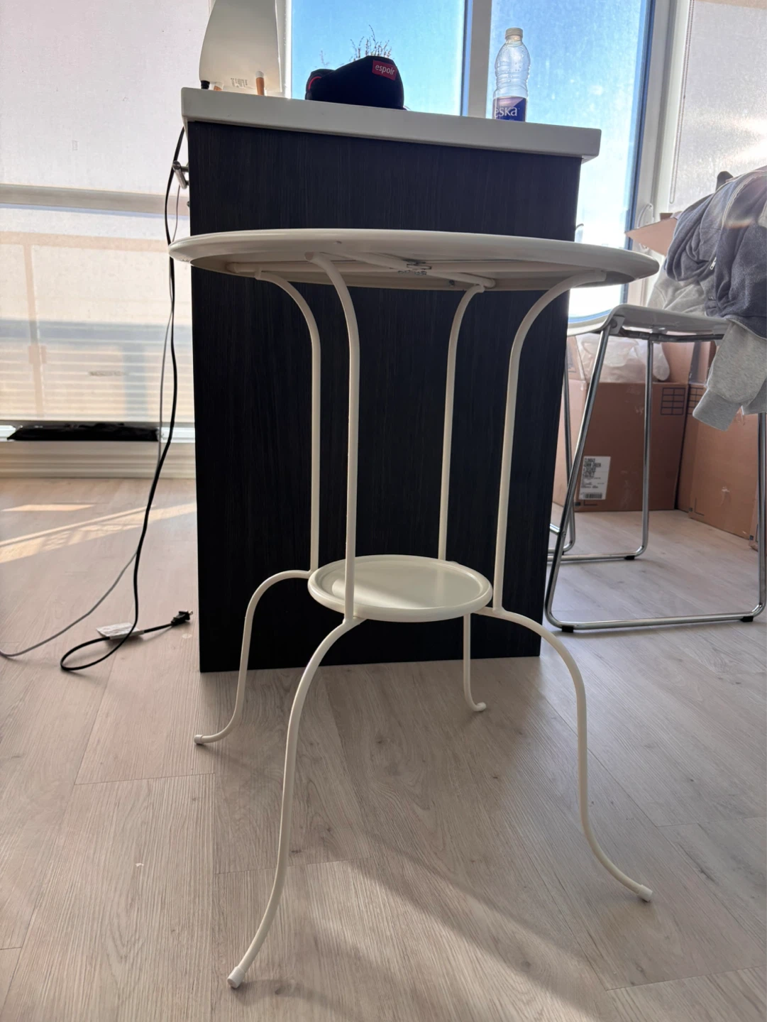 IKEA White Round Side Table – Like New - photo 3