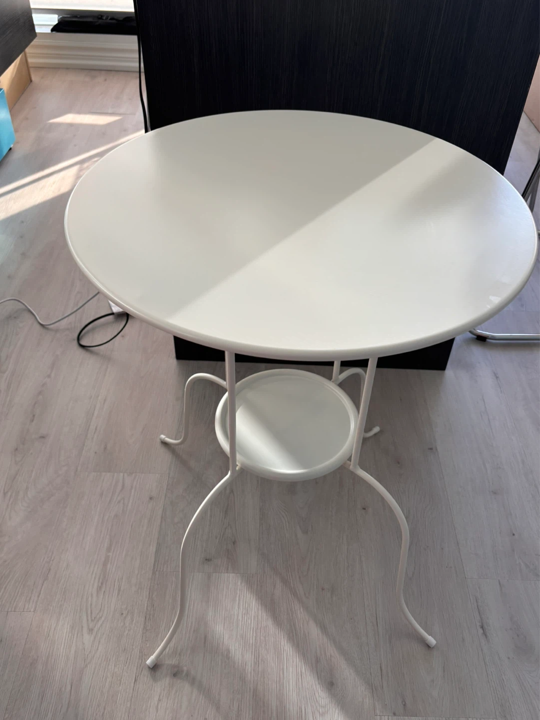IKEA White Round Side Table – Like New - photo 2