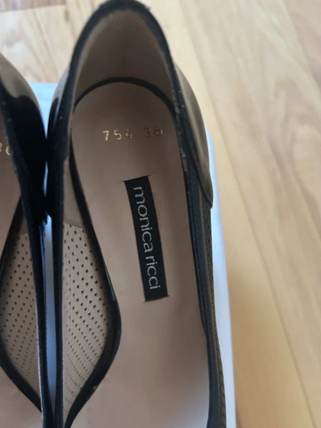 Monica Ricci Black Perforated Bow Heels - photo 4