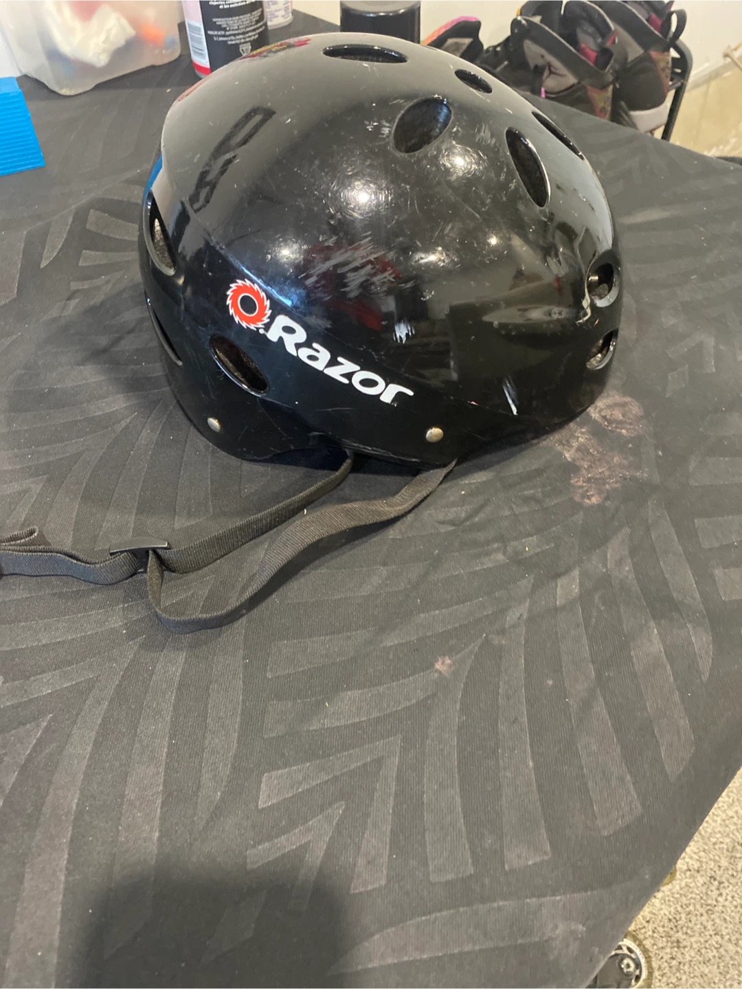Razor Black Protective Helmet - photo 2