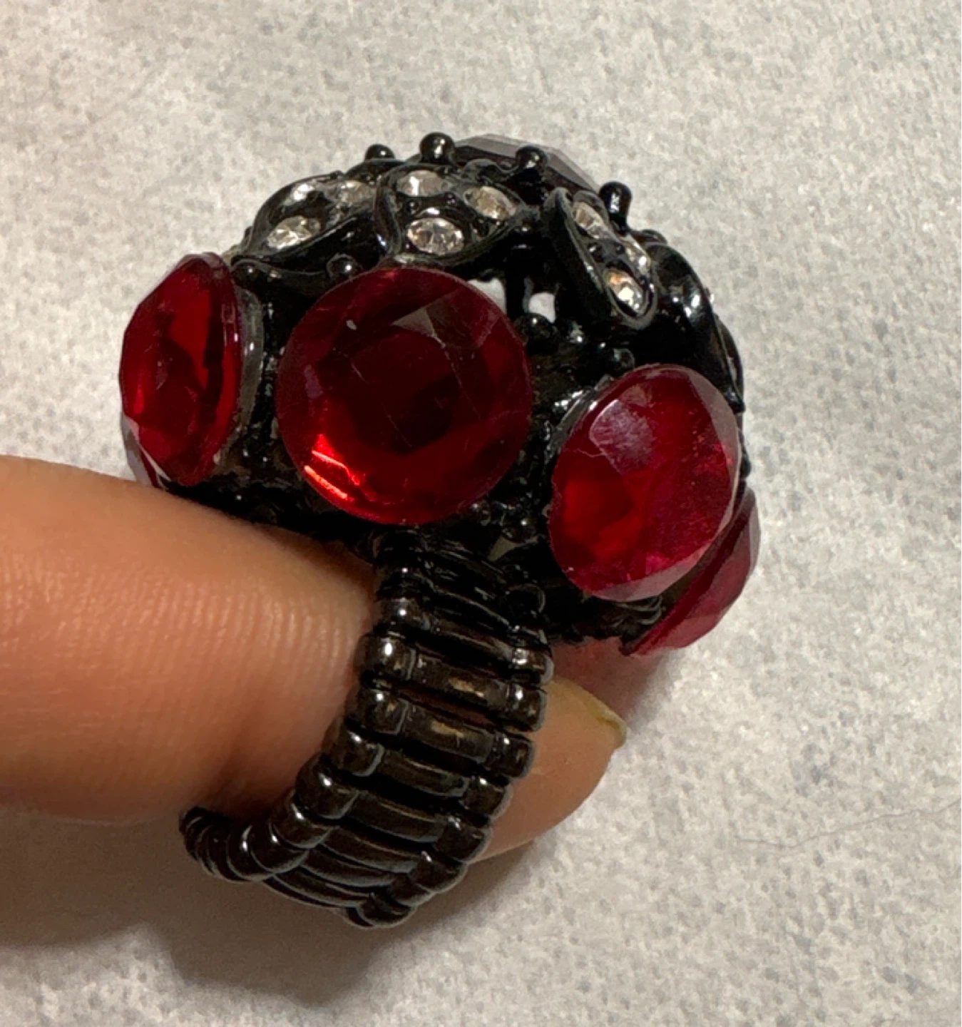 Vintage Black & Red Statement Ring - photo 2