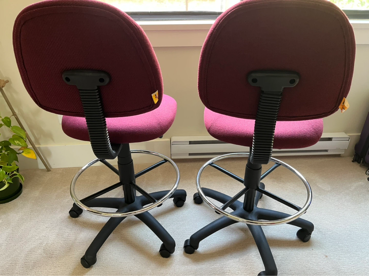 2x Burgundy Adjustable Office Chairs - photo 4