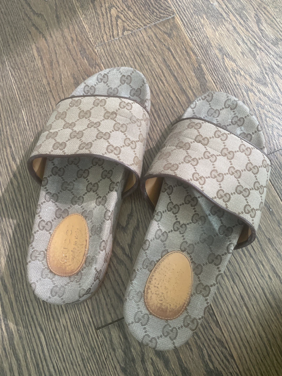 Gucci Slides Men’s Size 10 US