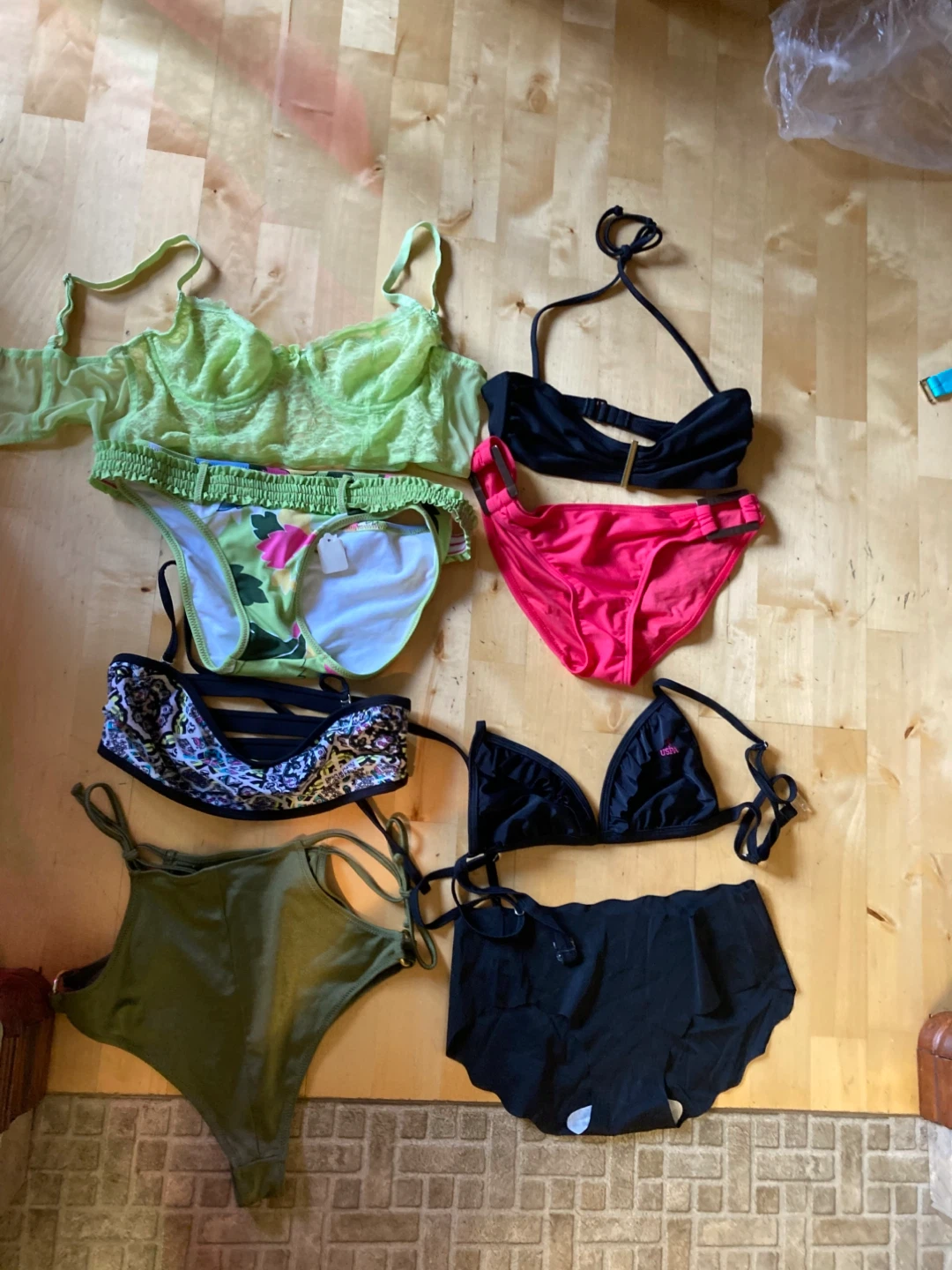 Assorted Women's Swimwear - Bikinis & One-Piece