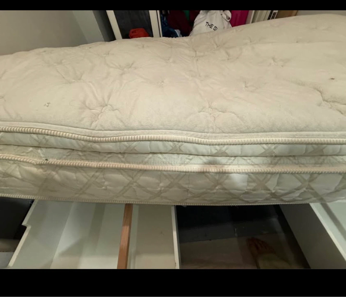 Queen mattress