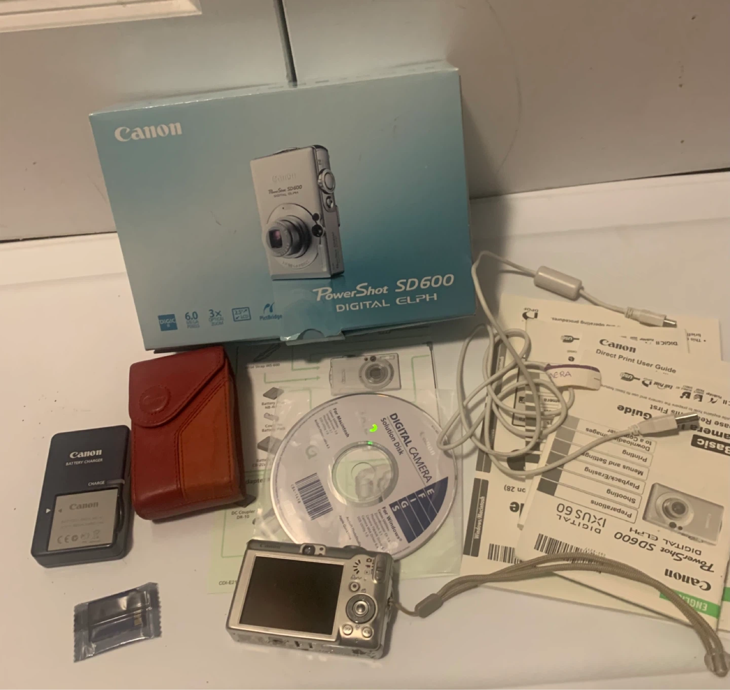 Canon PowerShot SD600 Digital ELPH Camera - photo 2