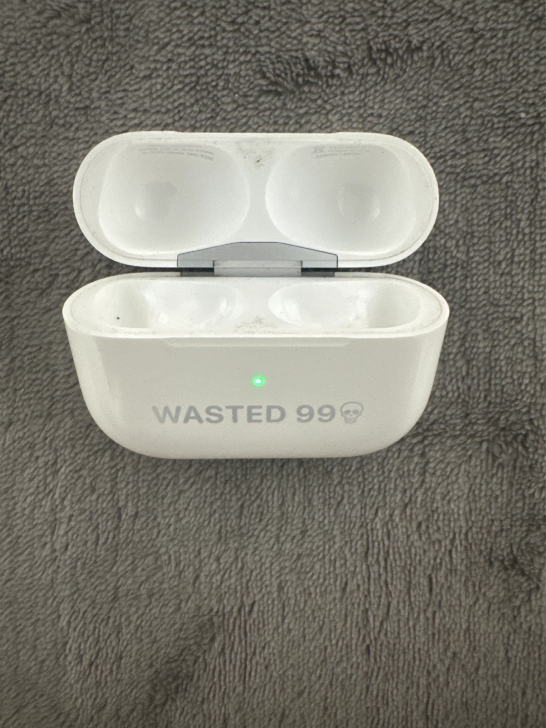 Apple AirPods 2nd gen Pro Charging Case - photo 3