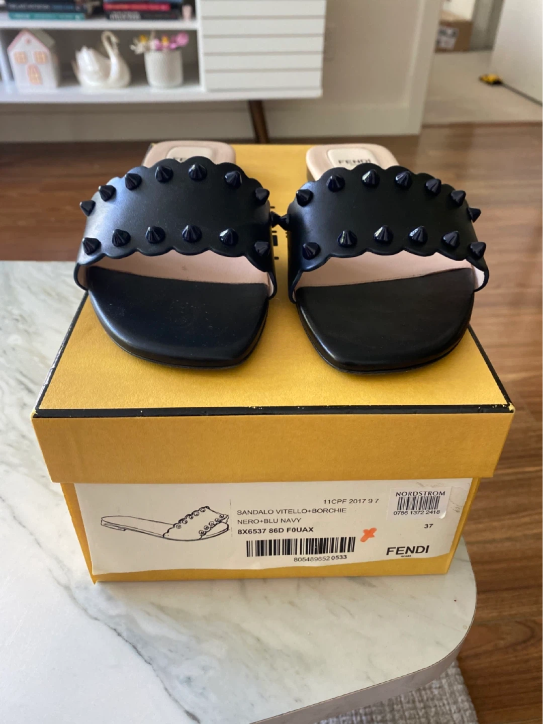 Fendi Slide Sandals - Size 37 - photo 2