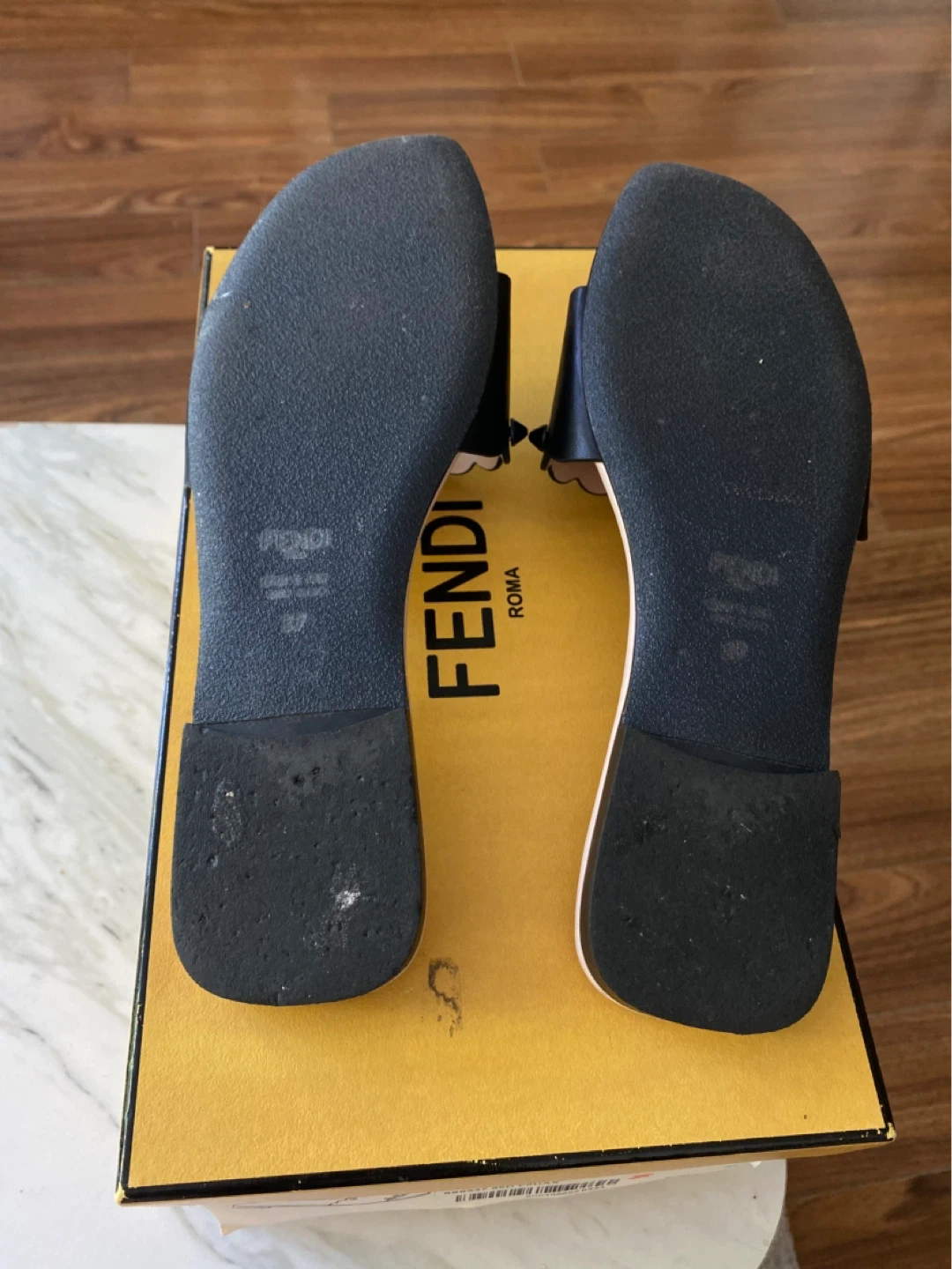 Fendi Slide Sandals - Size 37 - photo 3