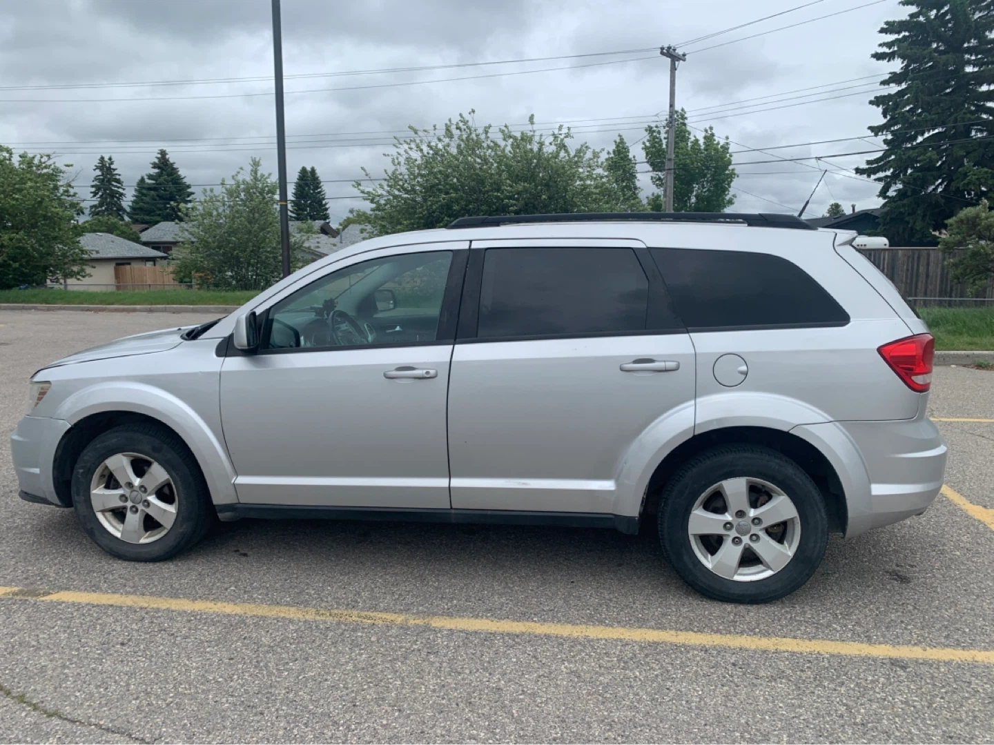 Dodge Journey SXT Silver SUV - photo 2