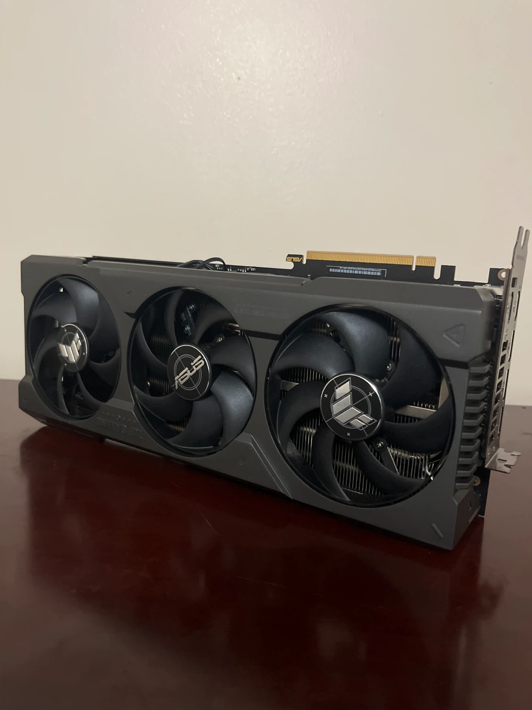 ASUS TUF 4090 - photo 2