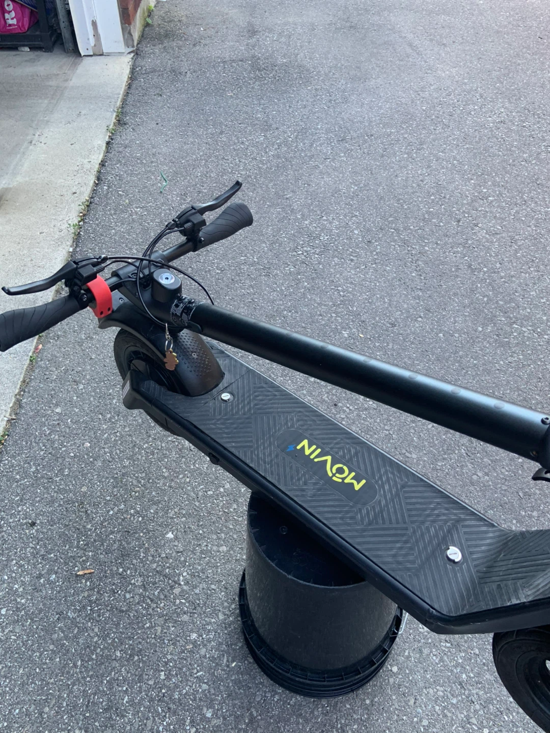 Movin Electric Scooter(MOVING SALE) - photo 3