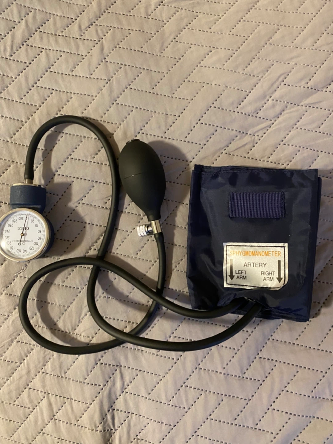 Sphygmomanometer (for blood pressure)