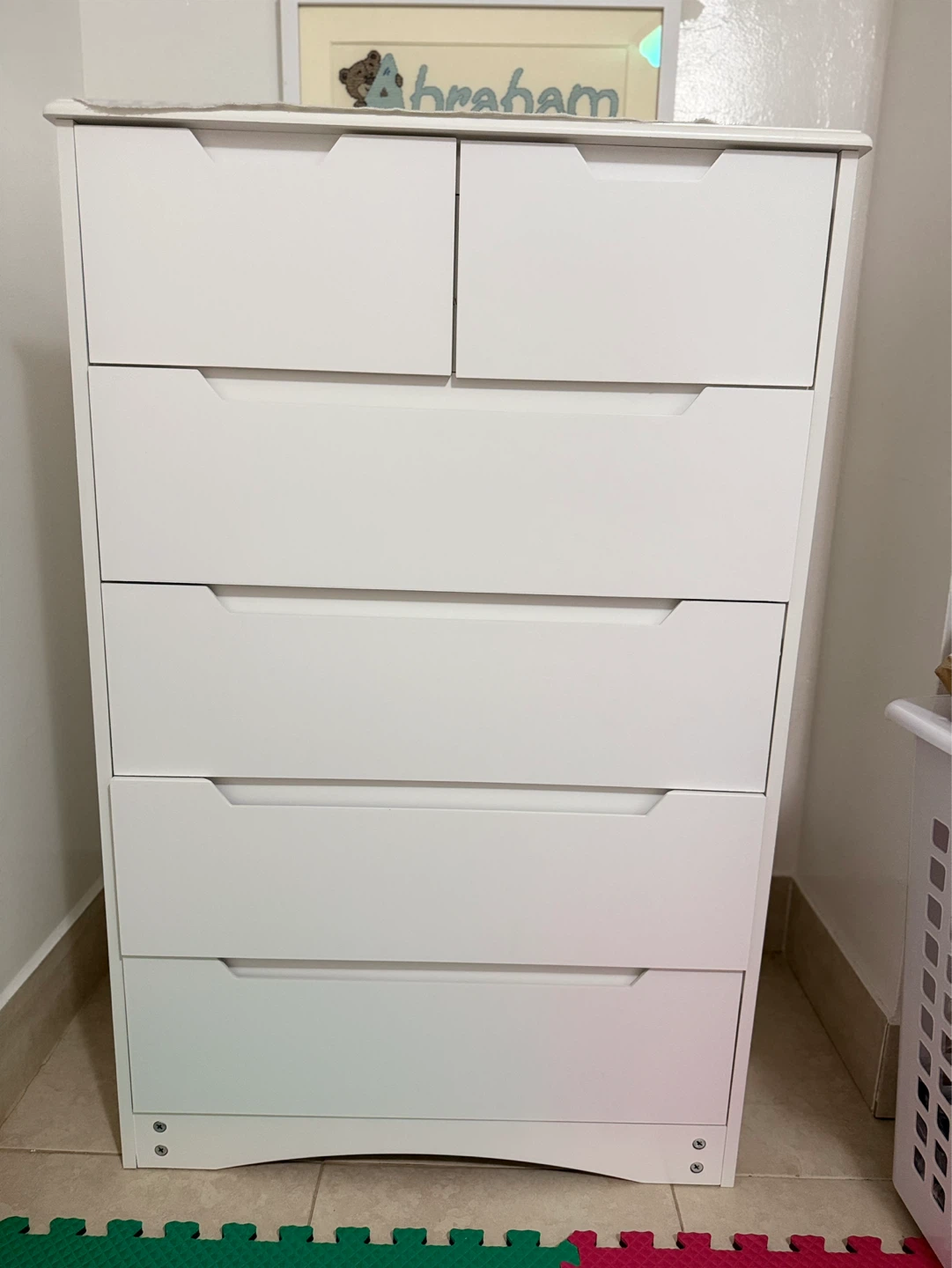 White 6-Drawer Dresser