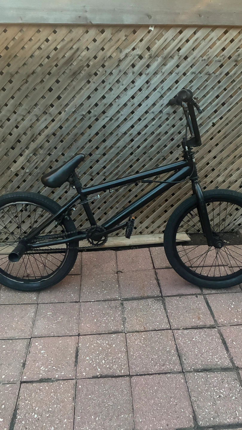 Black mongoose BMX Bike