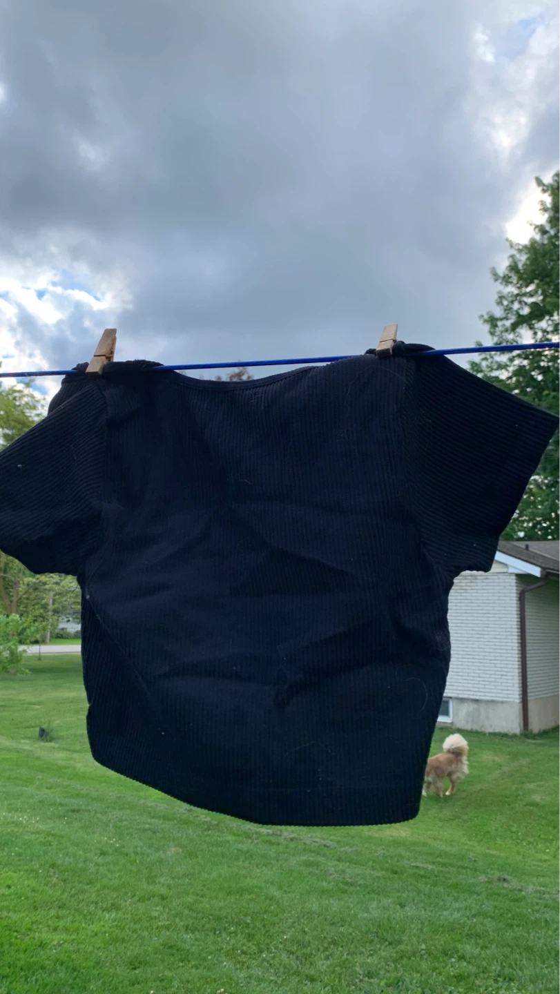 Black ribbed crop top - Size Small or XS - photo 2