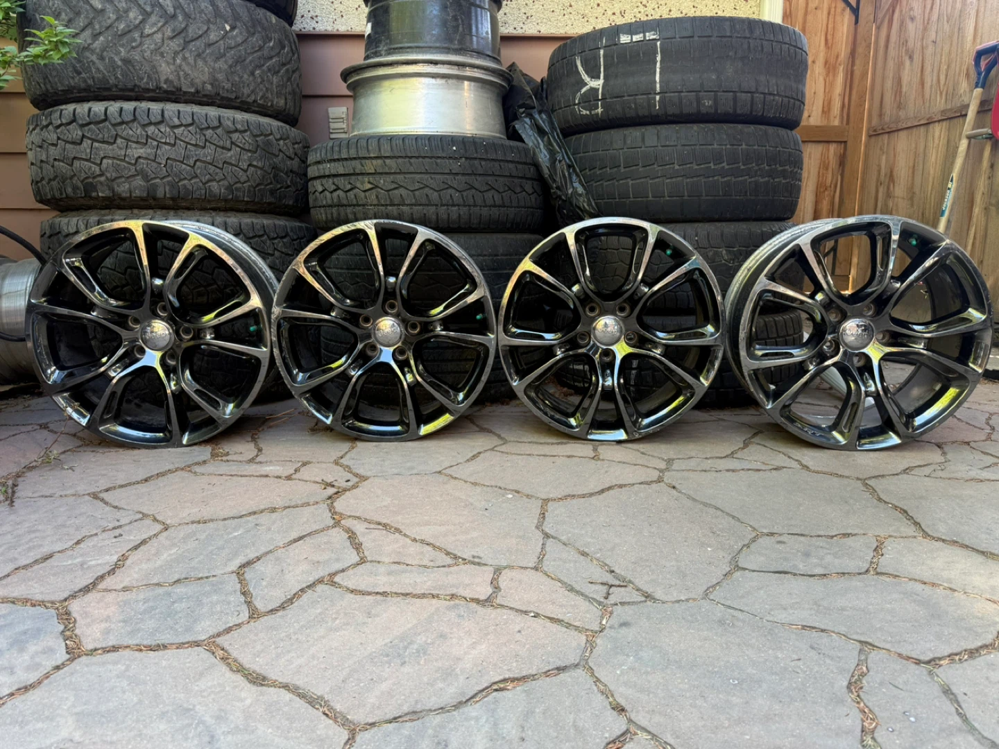 OEM Rims 20” 20x10  Jeep Grand Cherokee SRT 2011-2022