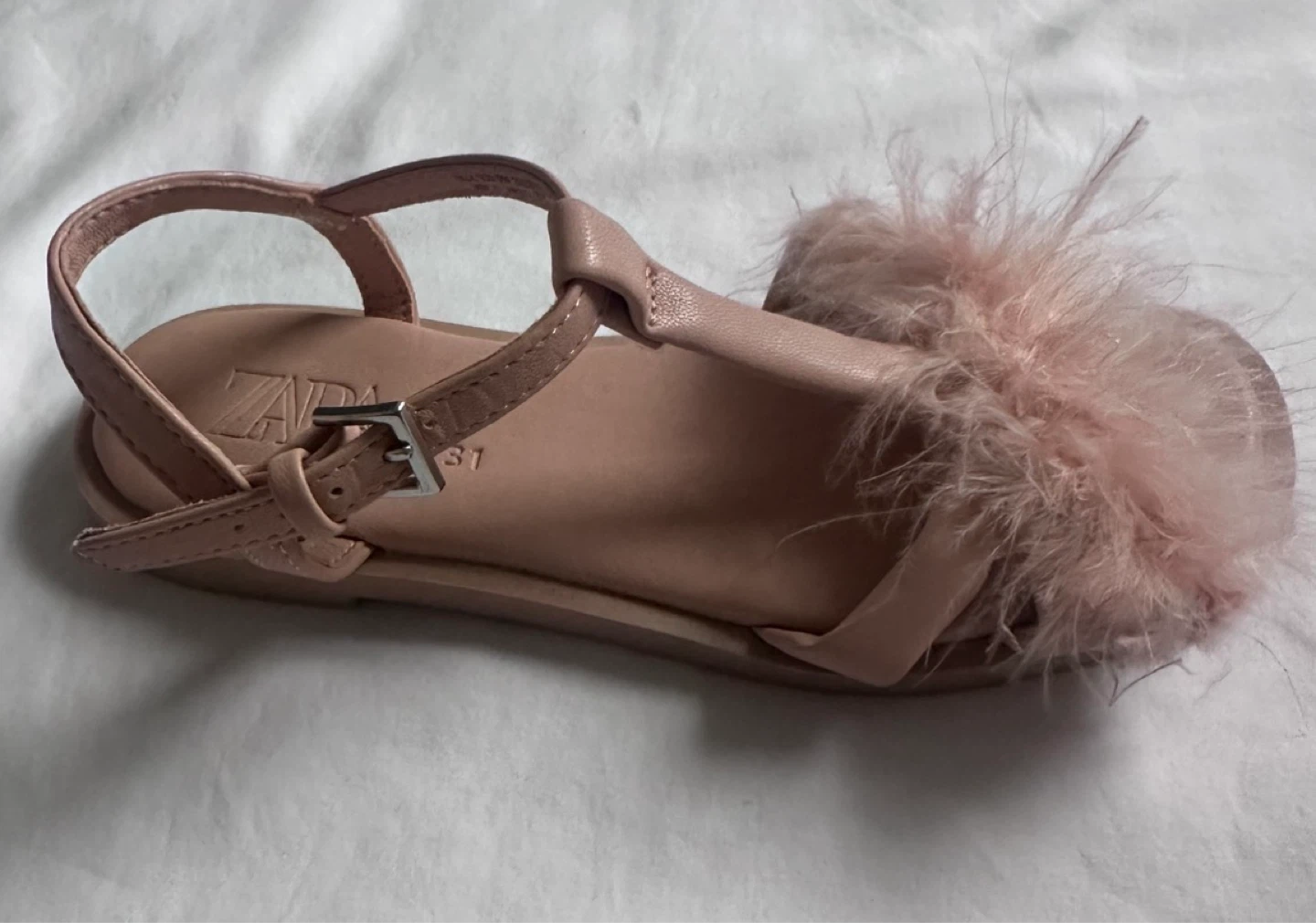 ZARA Pink Feather Sandals Size 31
