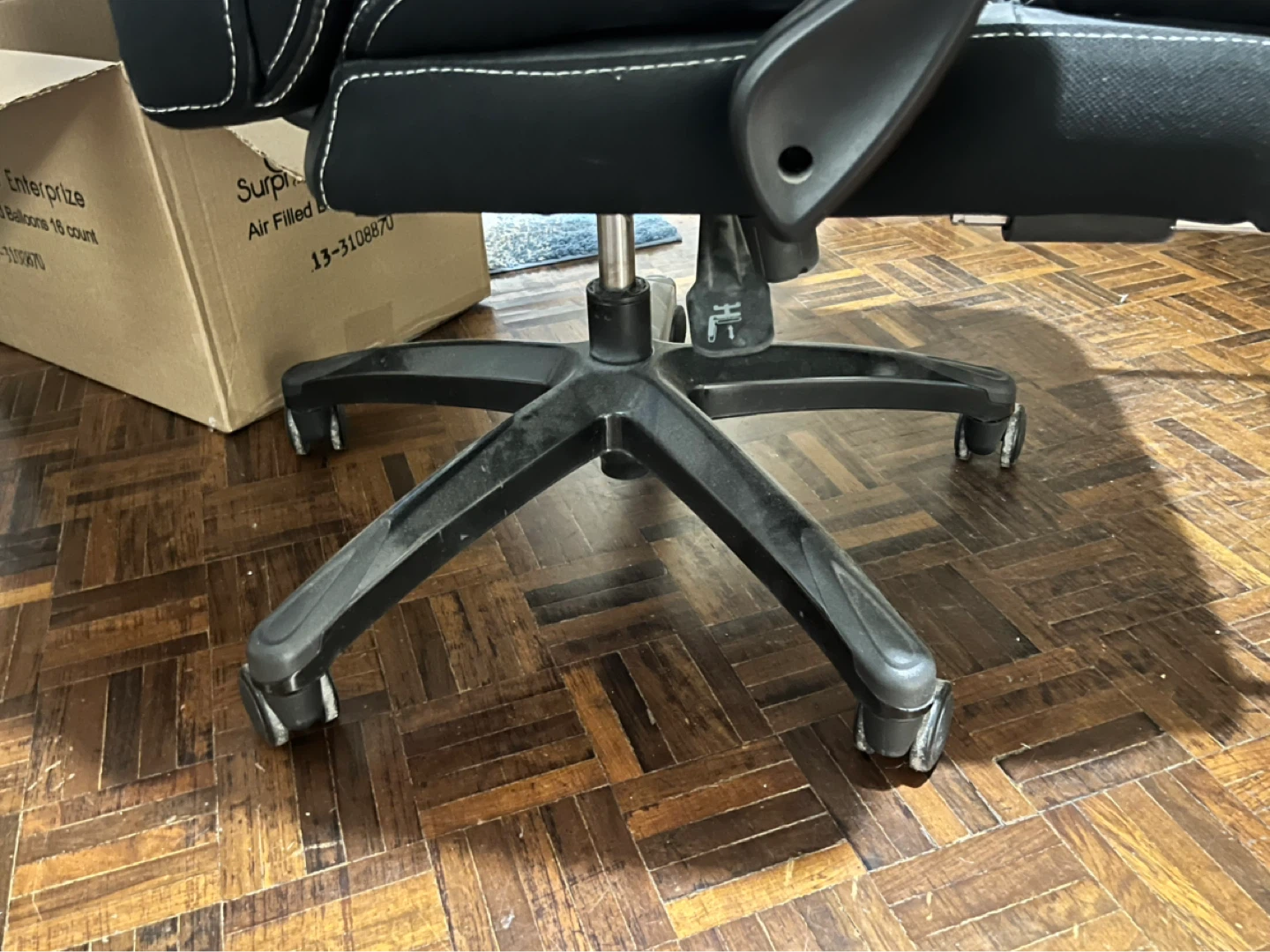 Office Chair - Ergonomic w/ Footrest - photo 3