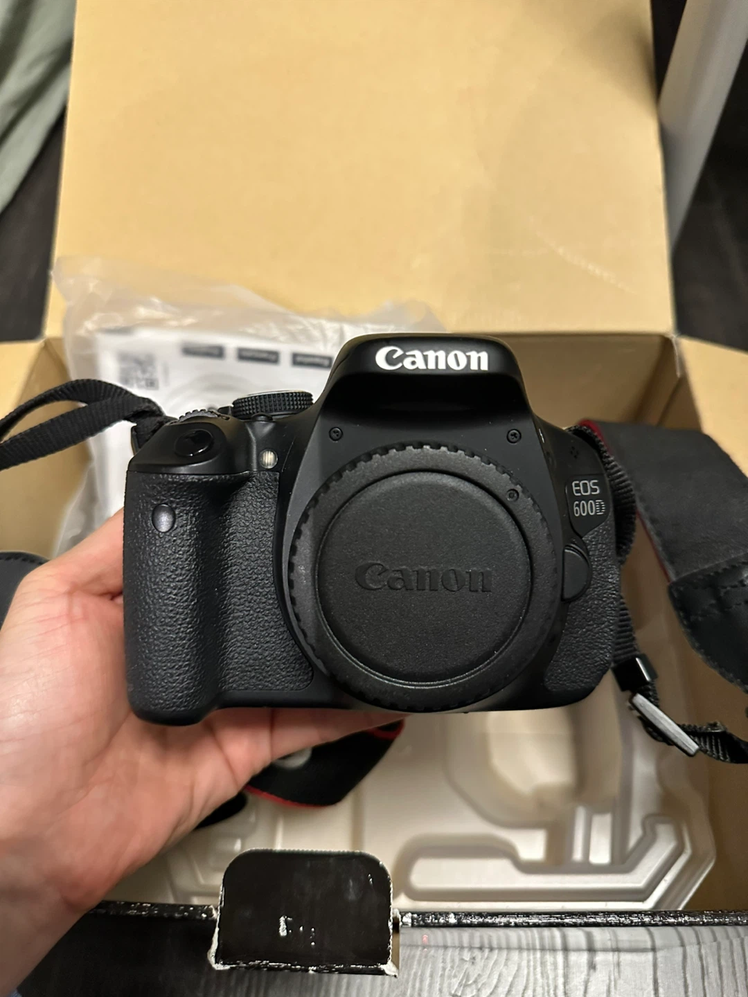 Canon EOS 600D DSLR Camera with 18-55mm Lens
