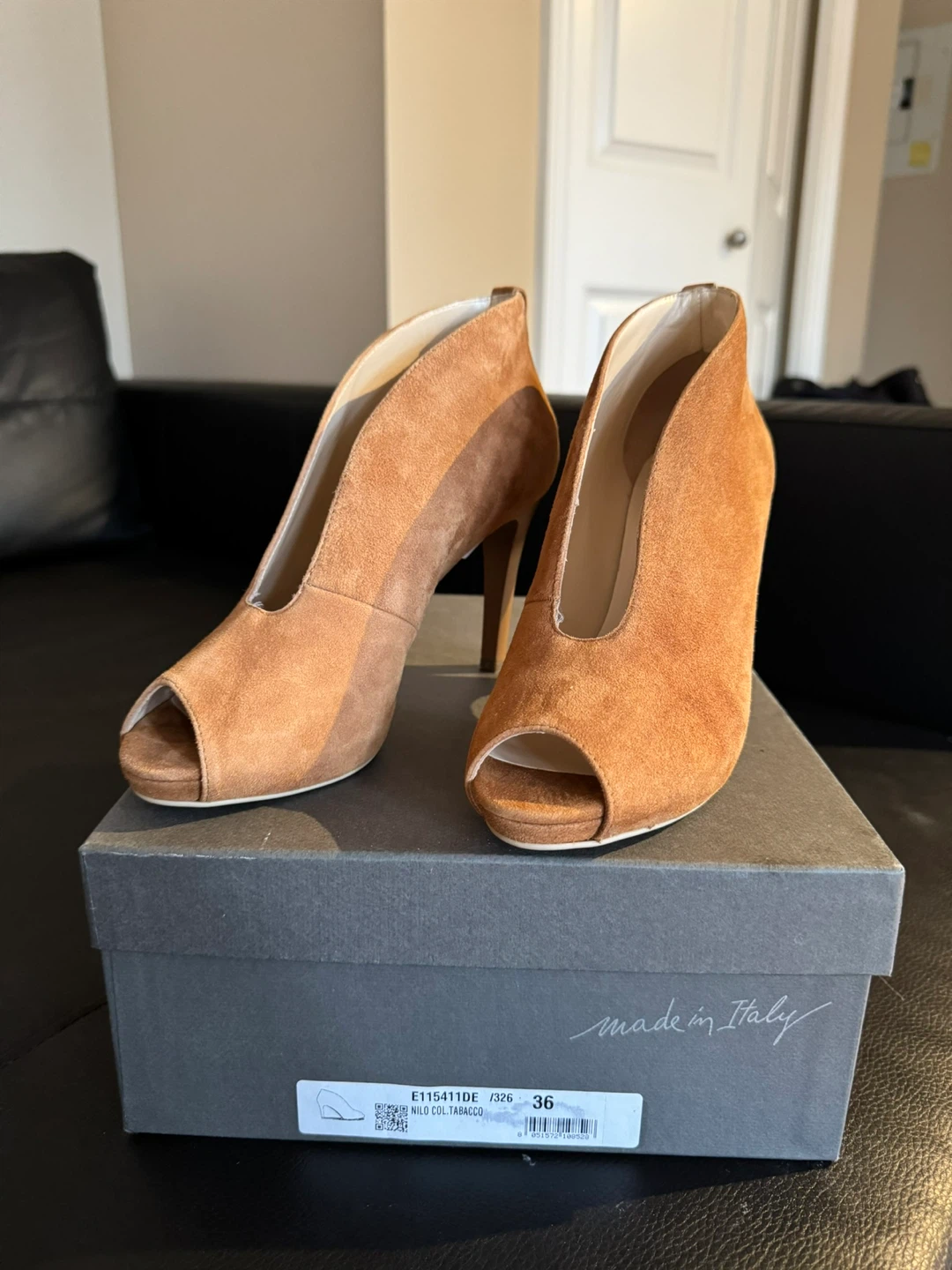 Nero Giardini Women’s Suede Ankle Shoes - photo 3