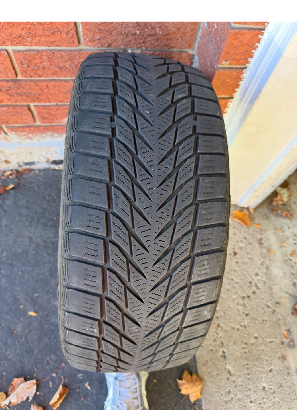 Winter Tire - 225/45R18 95V XL - photo 2