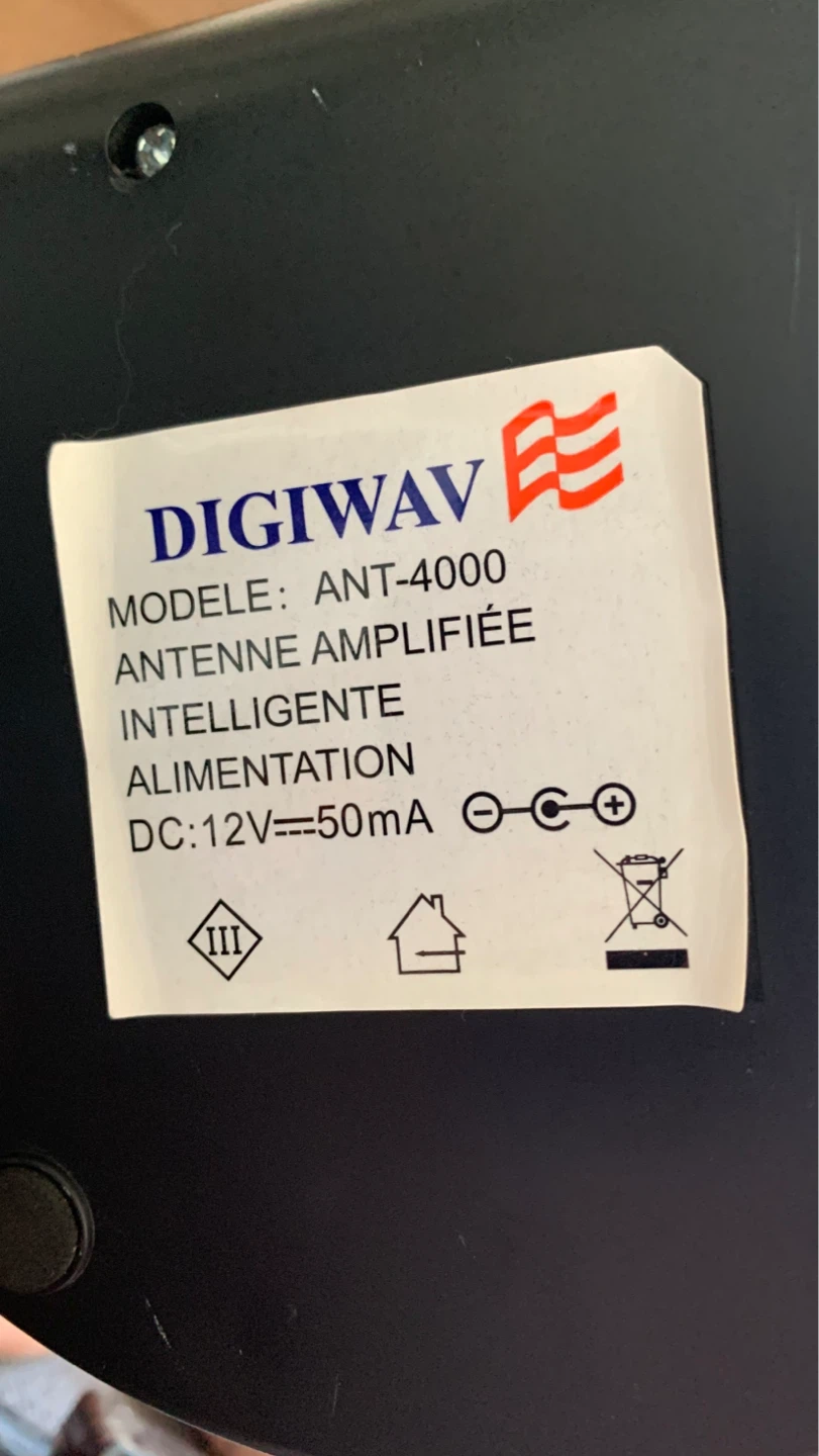 Digiwave ANT-4000 Amplified Smart Antenna - photo 4