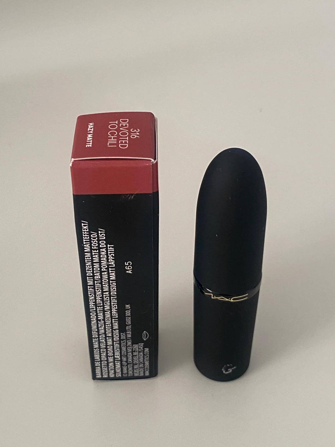 MAC Powder Kiss Lipstick 316 Devoted to Chili Hazy Matte - photo 2
