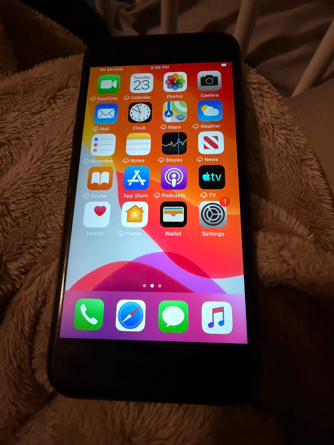 Apple iPhone 7 (32GB) - photo 2