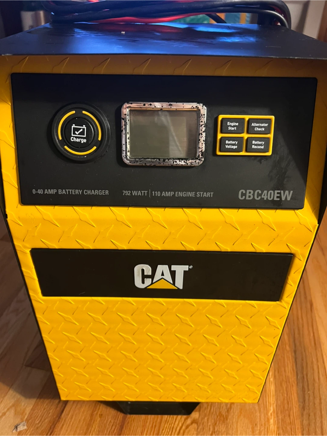 CAT CBC40EW 0-40 Amp Battery Charger - photo 3