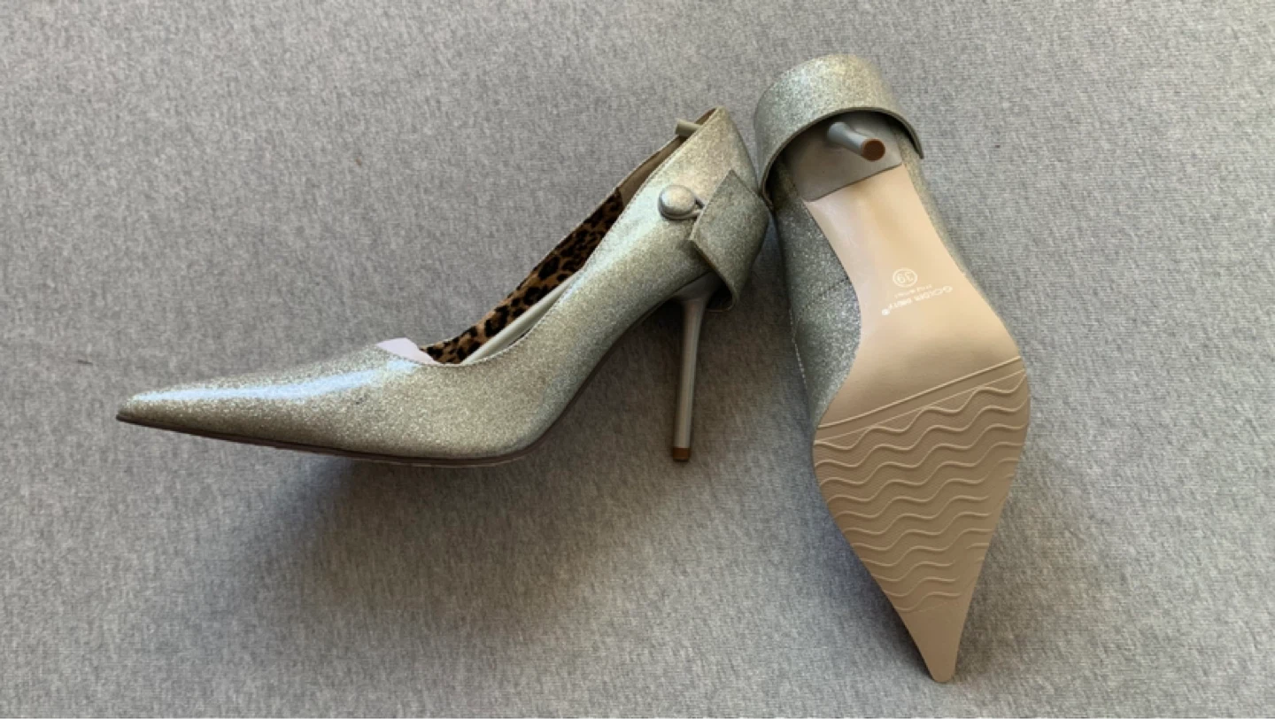 Silver Glitter High Heels - Size 8.5 BRAND NEW - photo 2