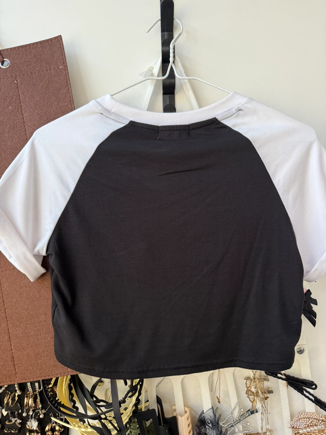 Black and White Crop Top - photo 2
