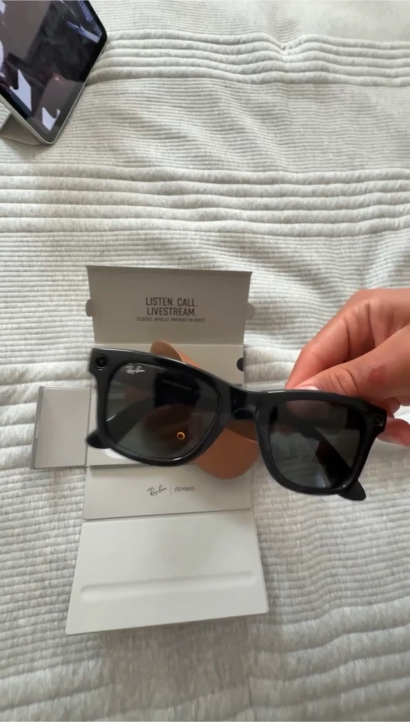 Ray-Ban Meta Smart Glasses