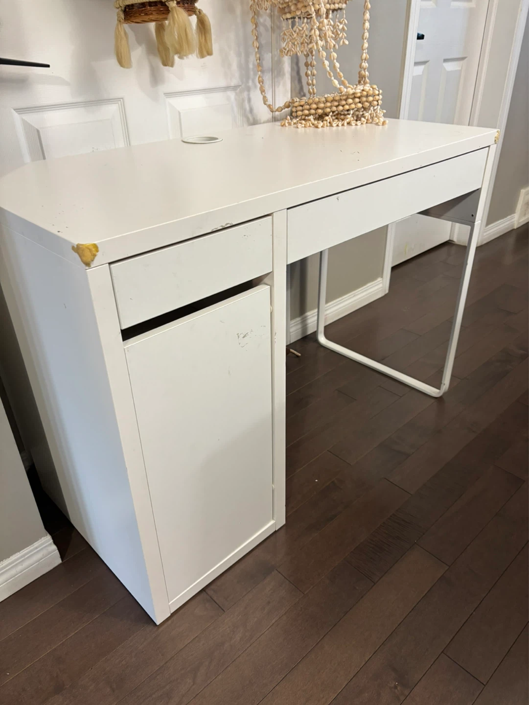 White Desk with Drawers and Cabinet - photo 2