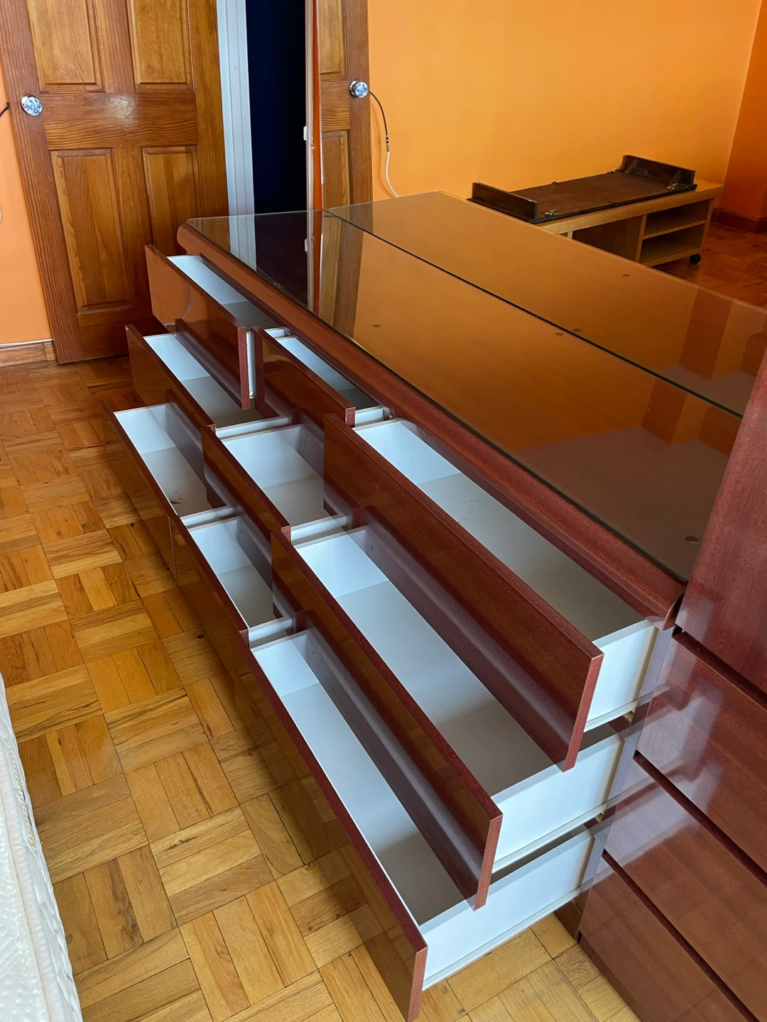 9 Drawer Dresser Unit - Formica - photo 5