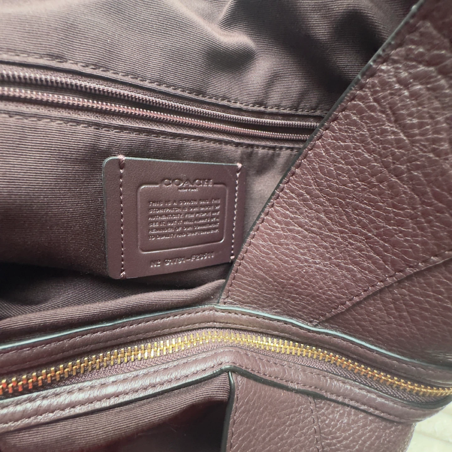 Coach Leather Shoulder Bag - photo 3