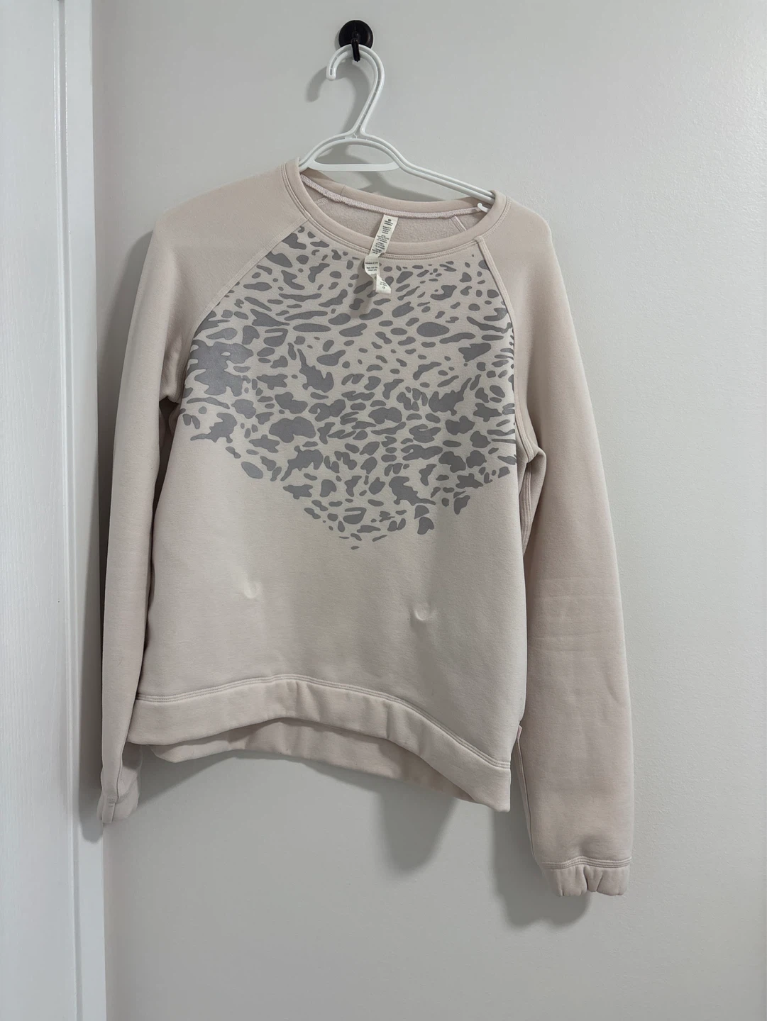 Lululemon Athletica Crewneck Sweatshirt Size 8