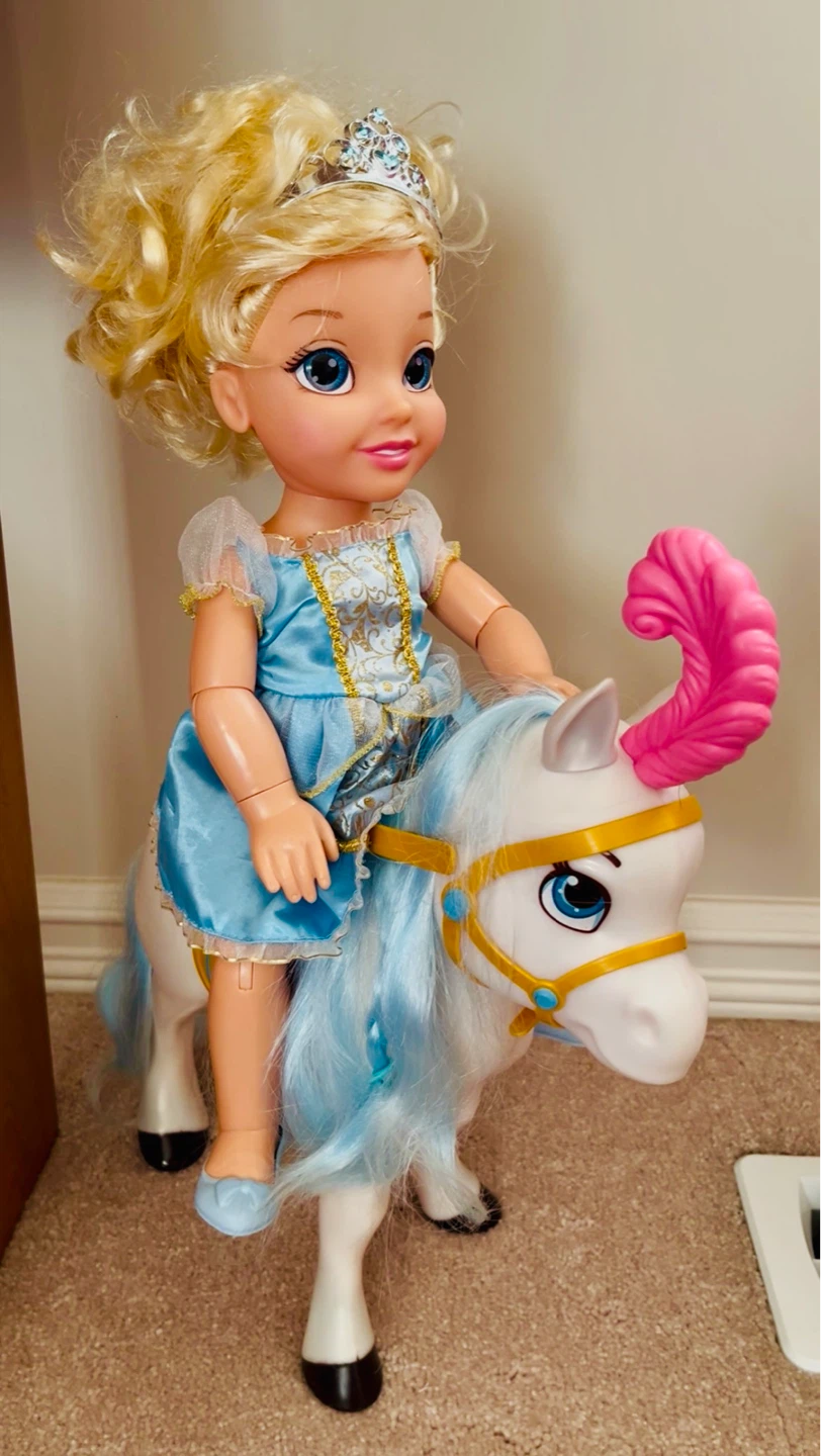 Disney Princess Cinderella Carriage Horse Doll