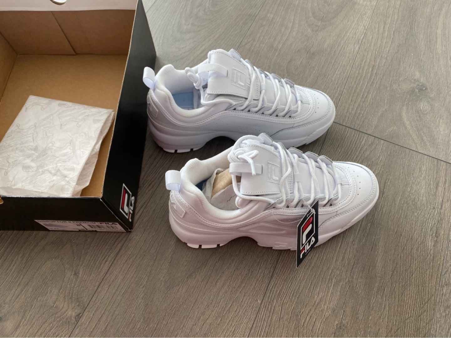 New woman's 8 Fila Disruptor II Premium White