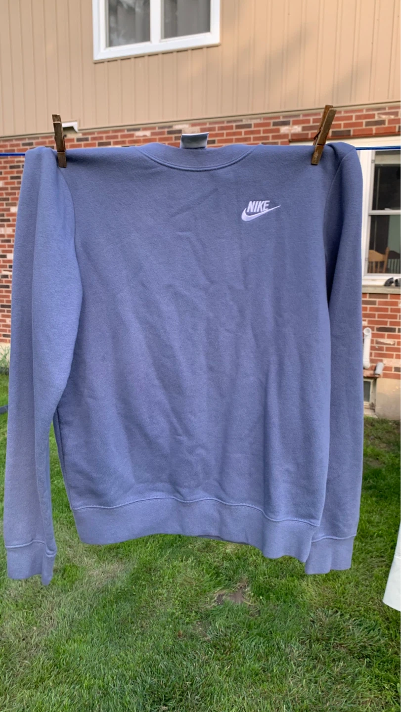 Nike Crewneck Sweatshirt - Size XS - SMALL STAIN ON RIGHT FLANK