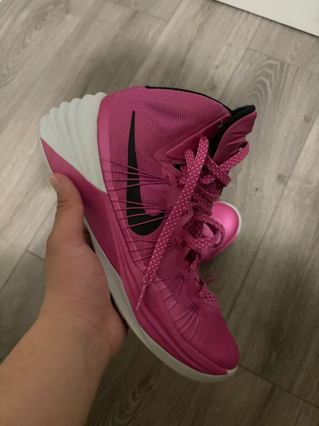 Pink nike hypedunks size 9.5