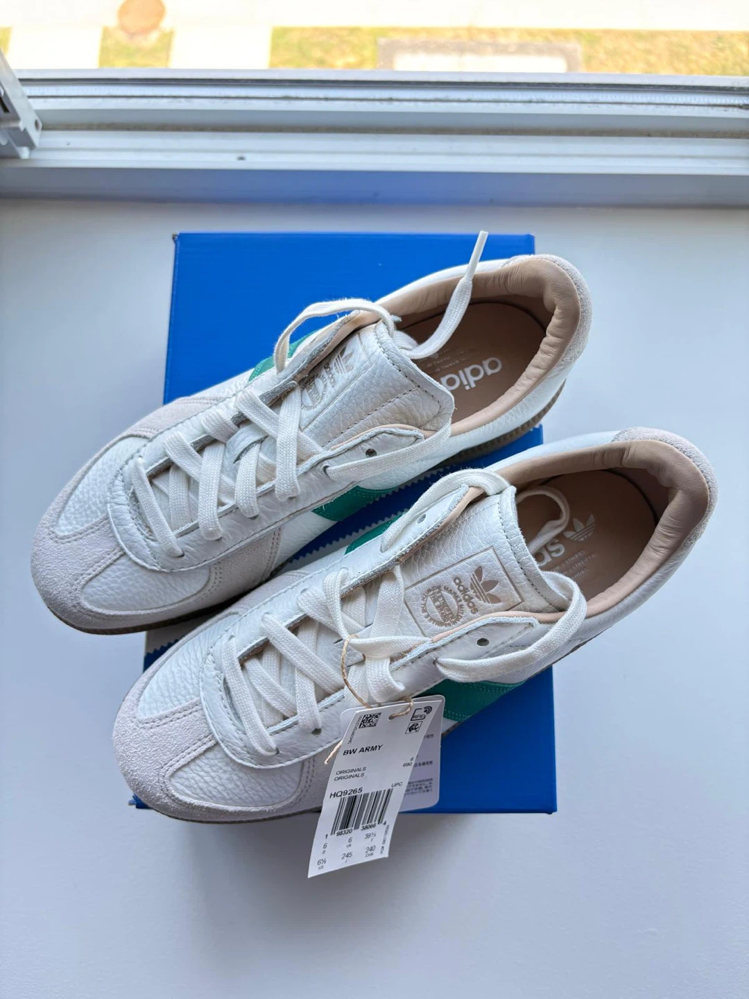 Adidas BW Army Shoes White Green Size 6 - photo 2
