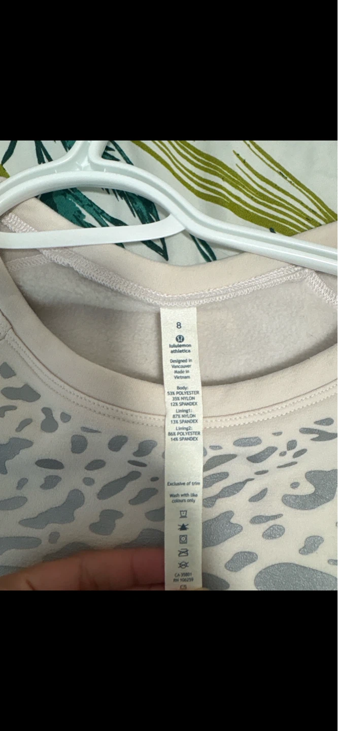 Lululemon Crewneck Sweatshirt size 8