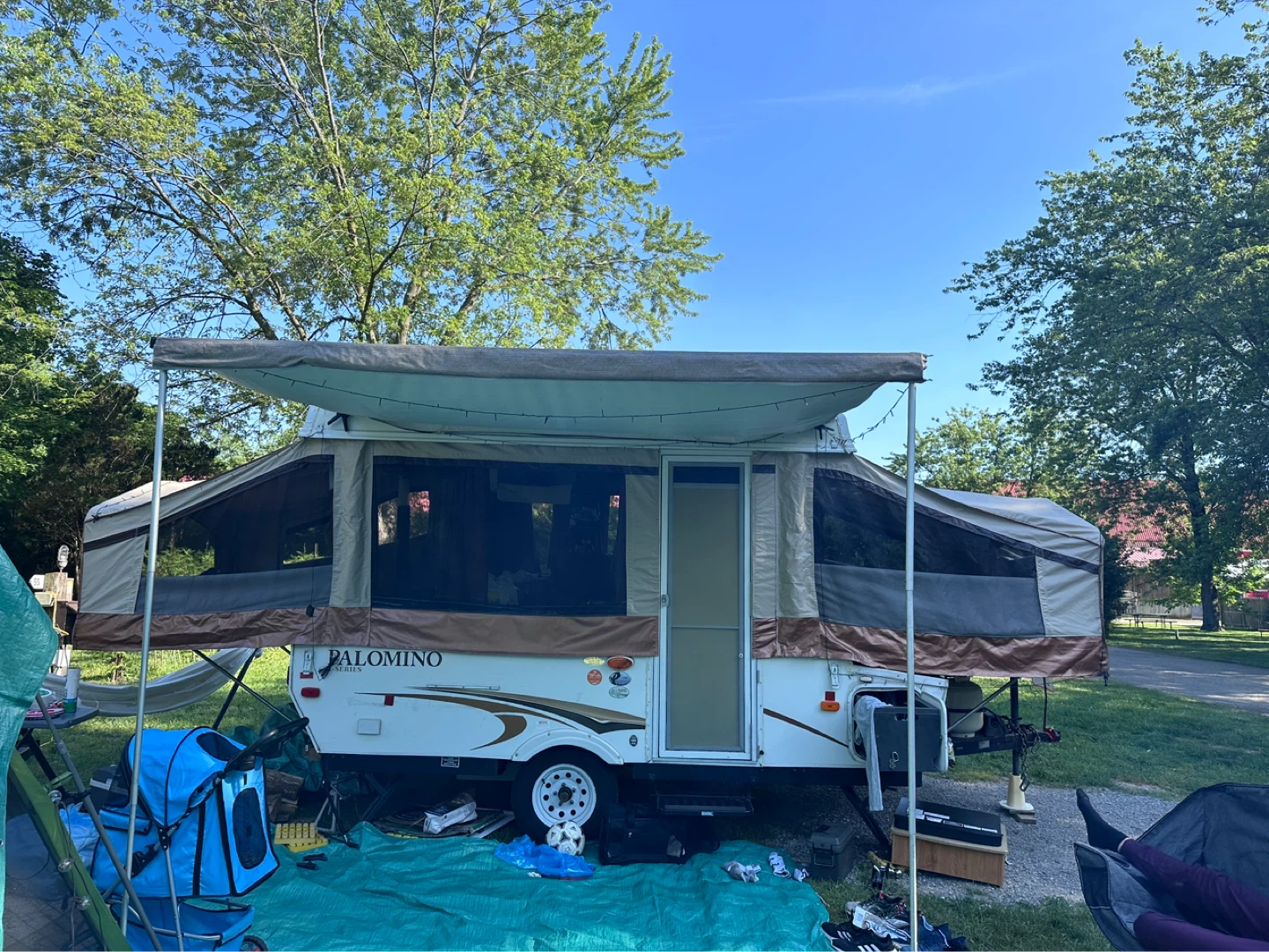 Pop up camper