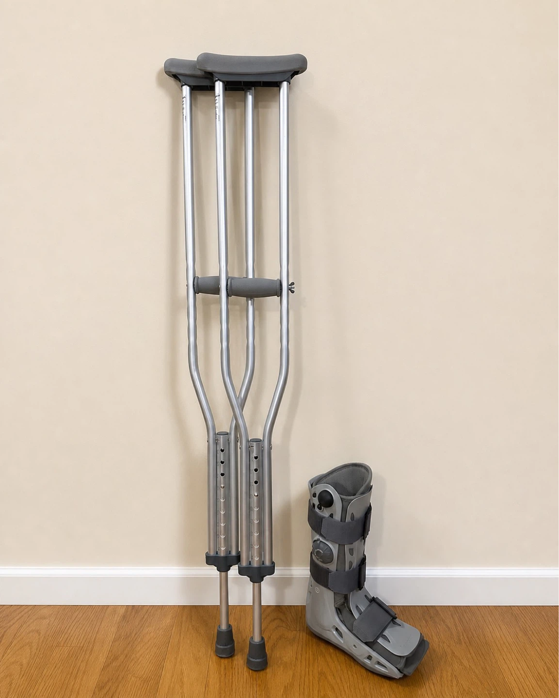 Guardian Adult Adjustable Crutches & Small Aircast Walking Boot